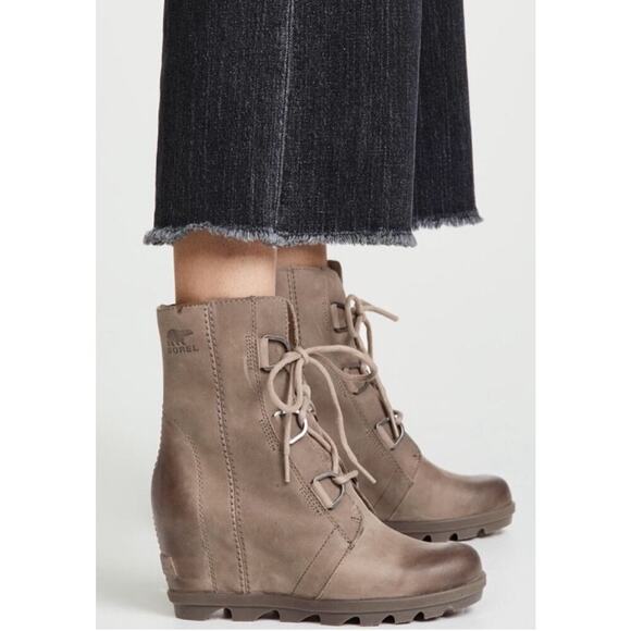 Sorel Joan of Arctic II Boots 9.5 Lace-Up Wedge  Ash Brown Waterproof Leather - Picture 1 of 15
